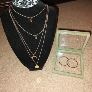 Elegant Gold Layered Necklace Set